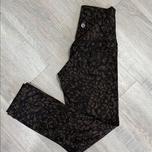 LuLu Brown\Black 3/4 Leggings